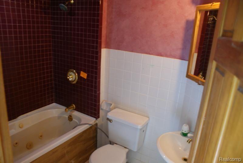 4044 South Hadley Road Metamora, MI 48455 - Photo 19 of 25 DSC04955.jpg