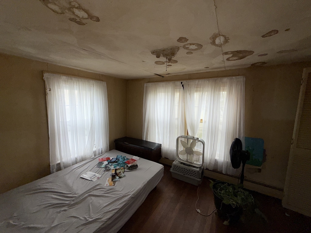 49 Downing Street Fall River, MA 02723 - Photo 16 of 29