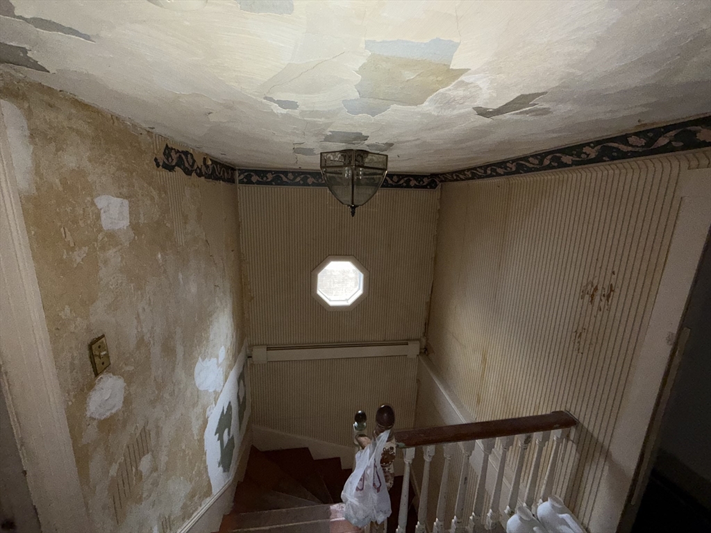 49 Downing Street Fall River, MA 02723 - Photo 23 of 29