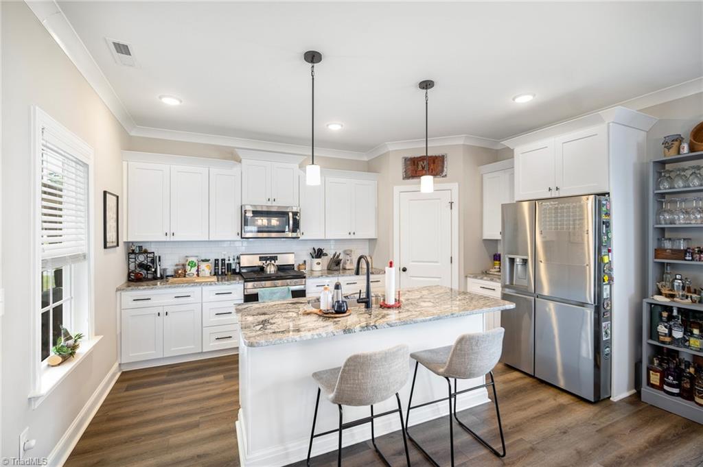 389 Windsor Avenue Lexington, NC 27295 - Photo 5 of 18