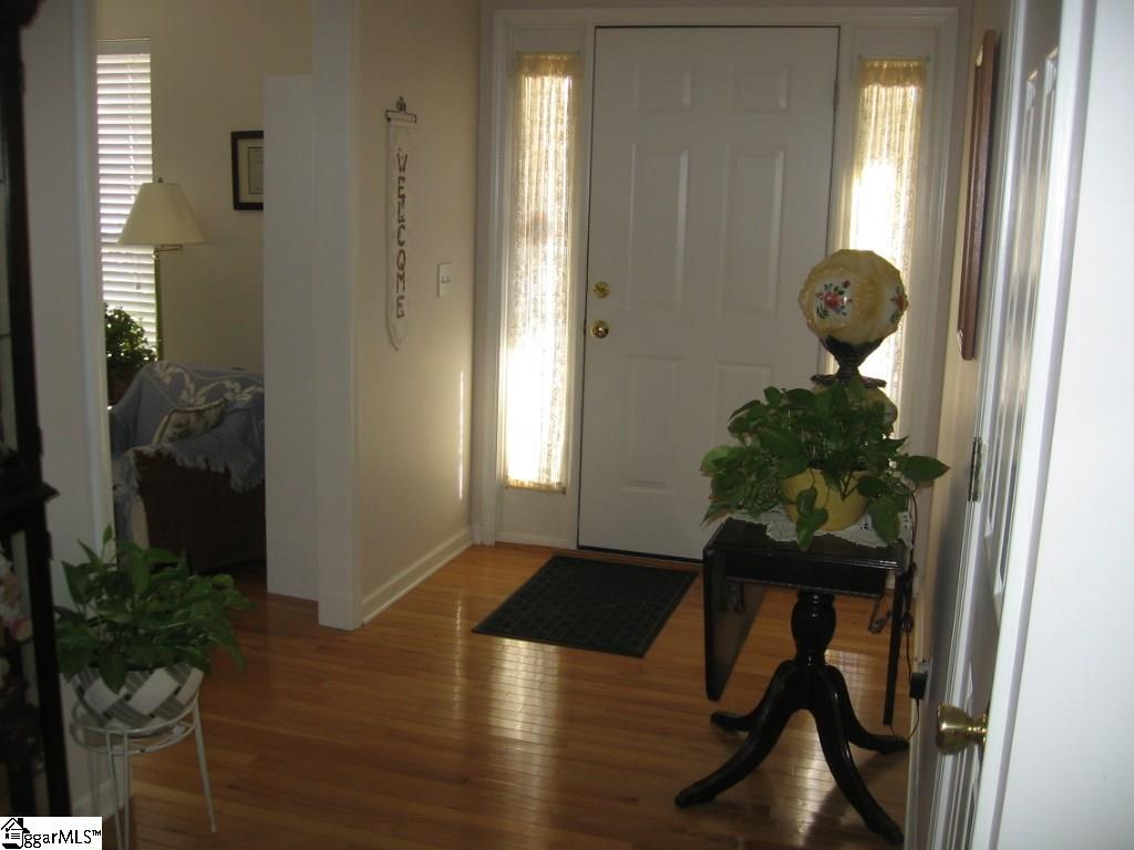 116 Briarcliff Road Central, SC 29630 - Photo 4 of 34 Gallery Image 4