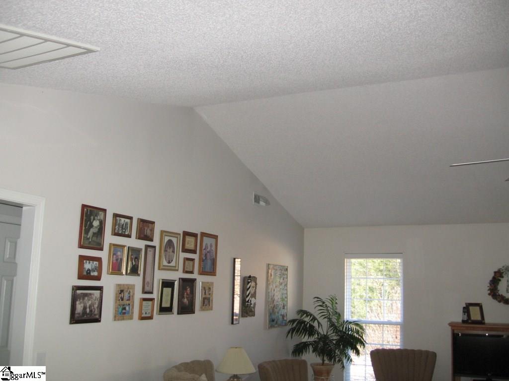 116 Briarcliff Road Central, SC 29630 - Photo 6 of 34 Gallery Image 6