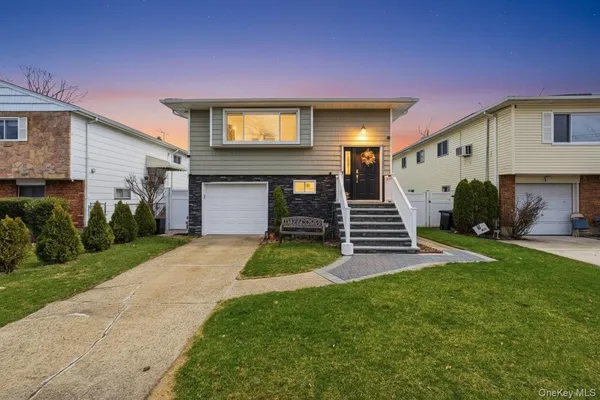 $850,000 | 38 Sutton Street, Hempstead, NY 11550