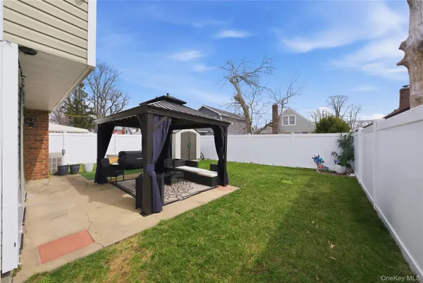 $850,000 | 38 Sutton Street, Hempstead, NY 11550