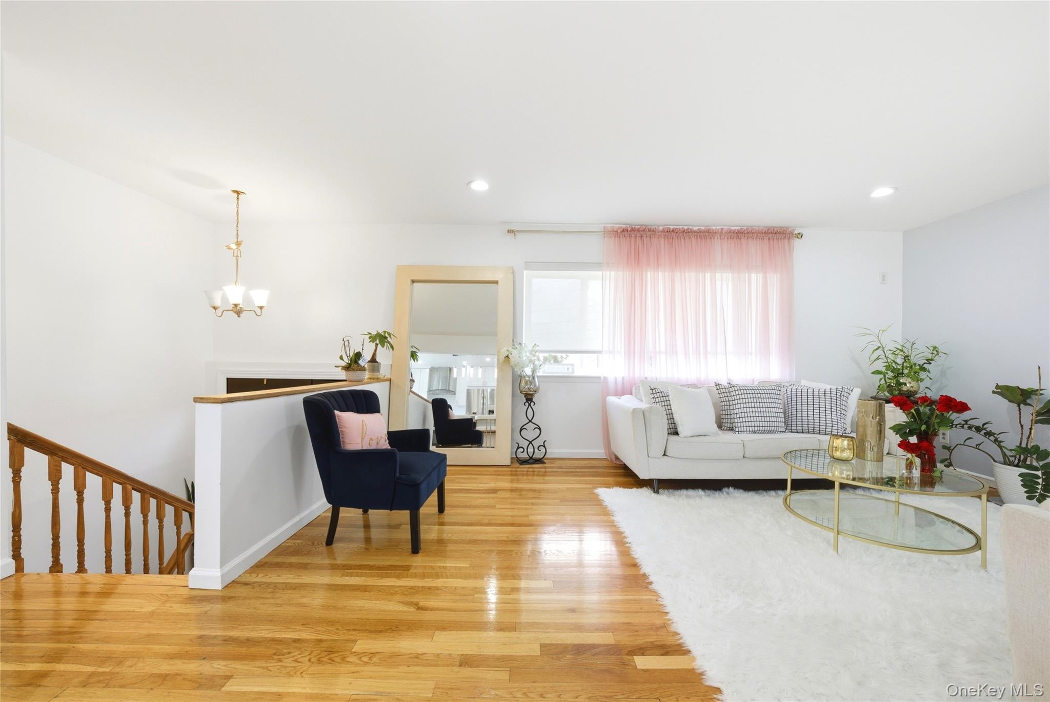38 Sutton Street Hempstead, NY 11550 - Photo 4 of 24