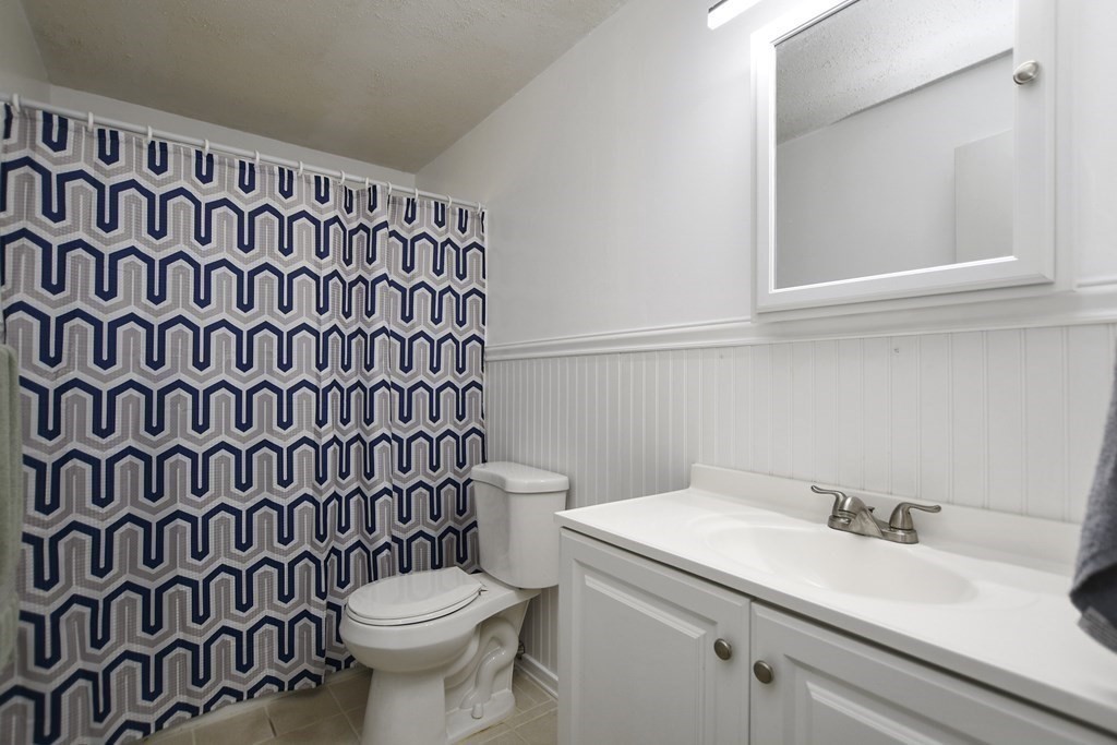 10 Walker Road, Unit 4 North Andover, MA 01845 - Photo 12 of 16 Gallery Image 12