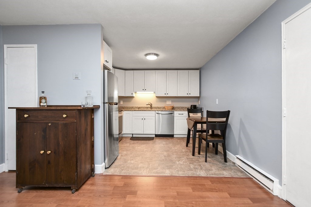 10 Walker Road, Unit 4 North Andover, MA 01845 - Photo 7 of 16 Gallery Image 7