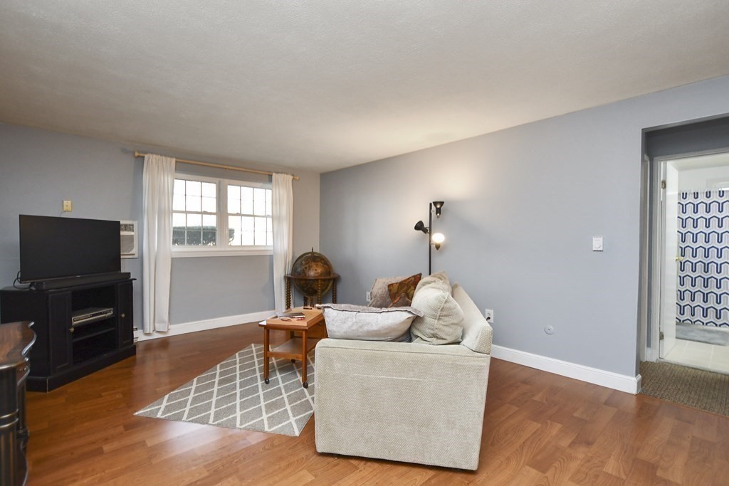 10 Walker Road, Unit 4 North Andover, MA 01845 - Photo 8 of 16 Gallery Image 8