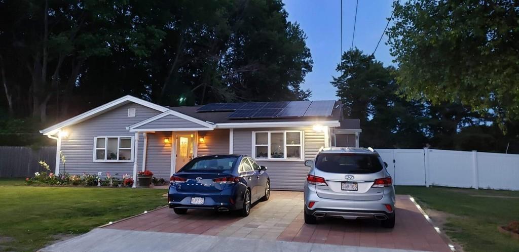 31 McDevitt Road Randolph, MA 02368 - Photo 2 of 37 Gallery Image 2