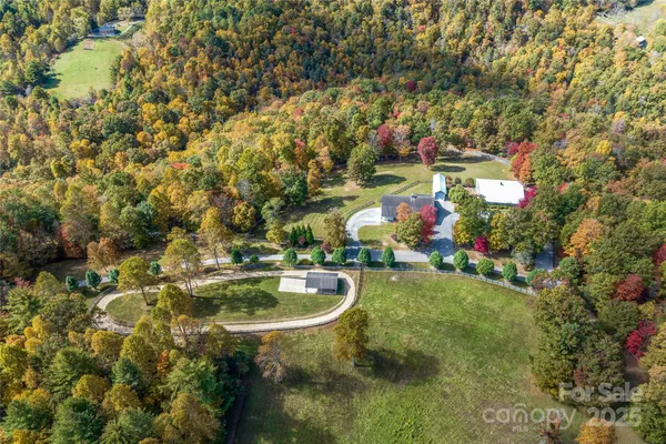 $4,100,000 | 1987 Rabbit Hop Road, Spruce Pine, NC 28777