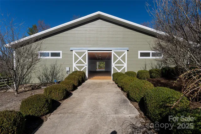 $4,250,000 | 1987 Rabbit Hop Road, Spruce Pine, NC 28777