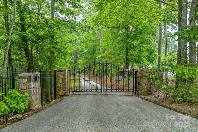 $4,250,000 | 1987 Rabbit Hop Road, Spruce Pine, NC 28777