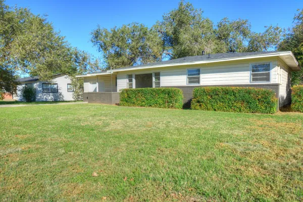 $1,275 | 4014 44th Street, Lubbock, TX 79413