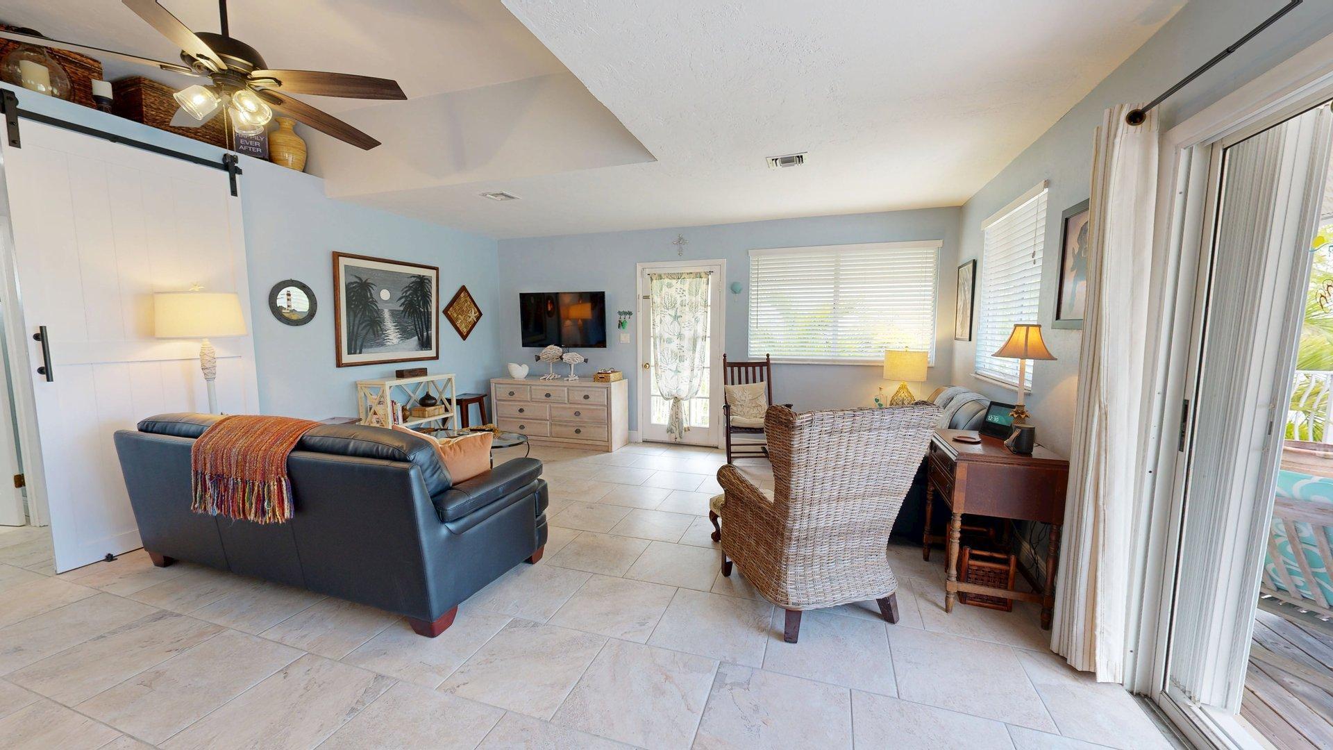 104 8th Lane Key Largo, FL 33037 - Photo 6 of 29 6