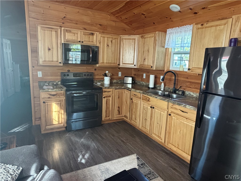 71 Schermerhorn Landing Road Hammond, NY 13646 - Photo 8 of 18 Gallery Image 8
