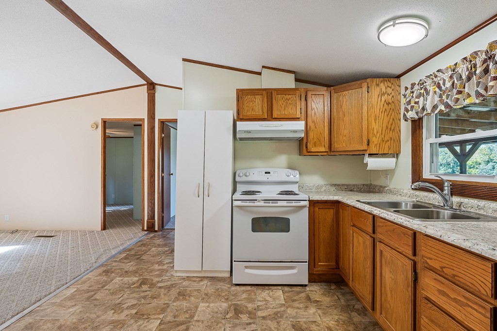 370 Jay Hutchings Road Sparta, TN 38583 - Photo 11 of 32