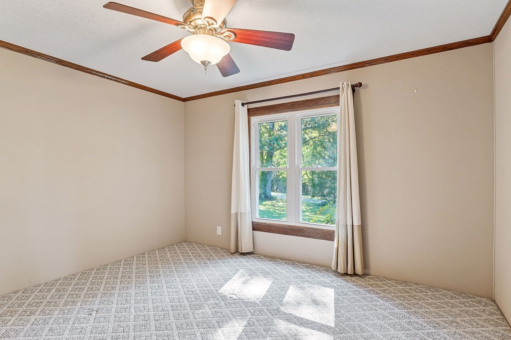 370 Jay Hutchings Road Sparta, TN 38583 - Photo 14 of 32