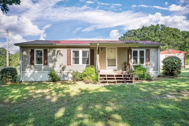 $199,900 | 370 Jay Hutchings Road, Sparta, TN 38583