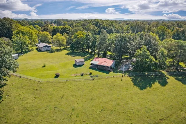 $199,900 | 370 Jay Hutchings Road, Sparta, TN 38583