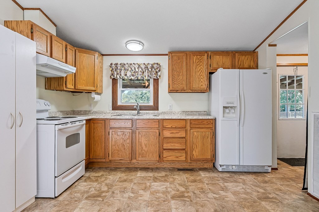 370 Jay Hutchings Road Sparta, TN 38583 - Photo 9 of 32