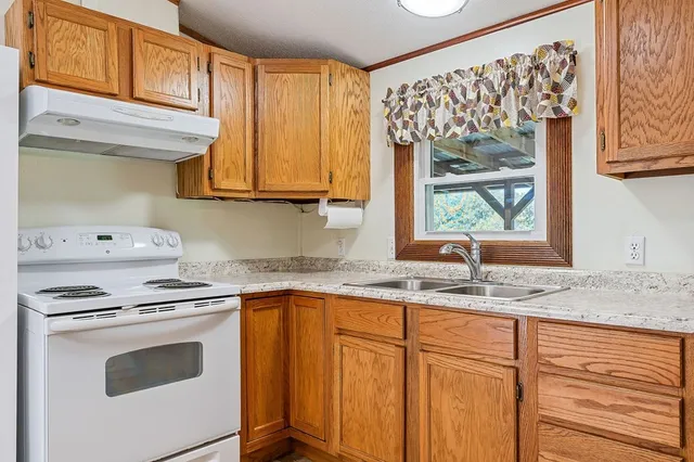 $199,900 | 370 Jay Hutchings Road, Sparta, TN 38583