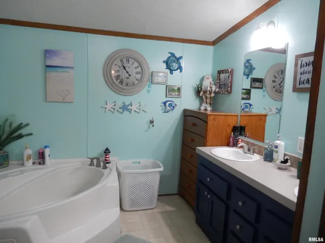 $115,000 | 201 North Pine Street, Good Hope, IL 61438