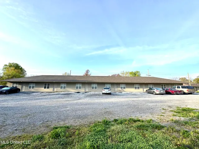 $1,385,000 | 4140 Highway 8, Cleveland, MS 38732