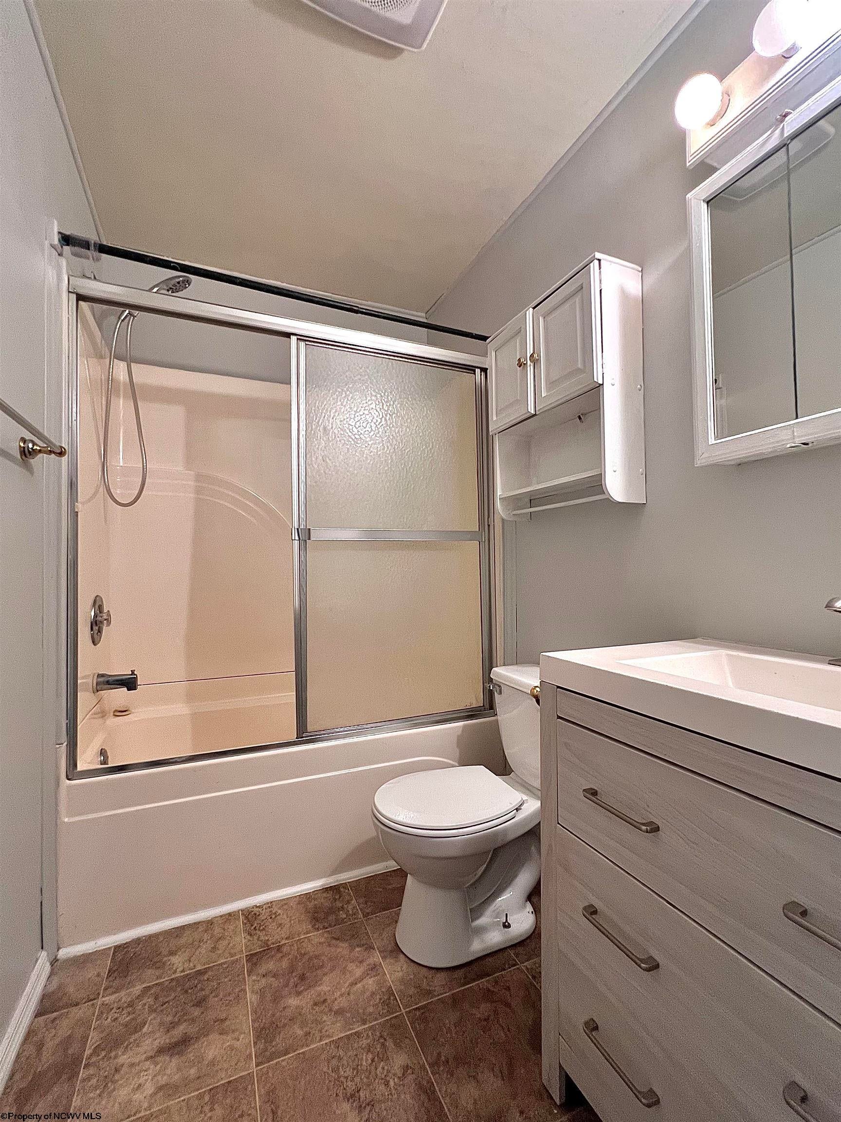 1629 Gregorys Road Clarksburg, WV 26301 - Photo 7 of 26 Gallery Image 7