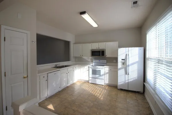 $1,795 | 205 Canyon Lake Circle, Morrisville, NC 27560