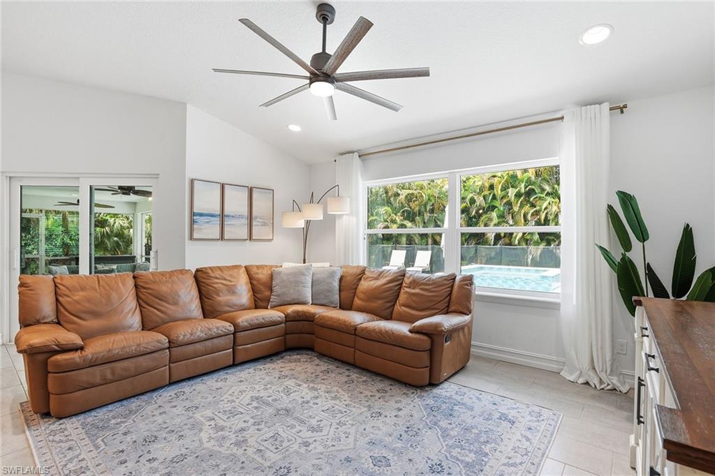 721 Logan Boulevard South Naples, FL 34119 - Photo 12 of 46