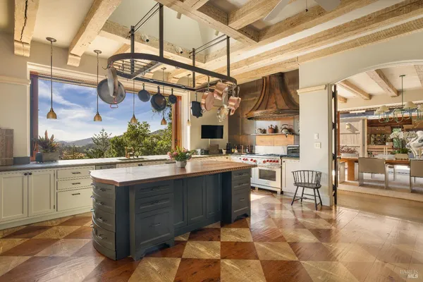 $19,800,000 | 232 North Fork Crystal Springs Road, St. Helena, CA 94574