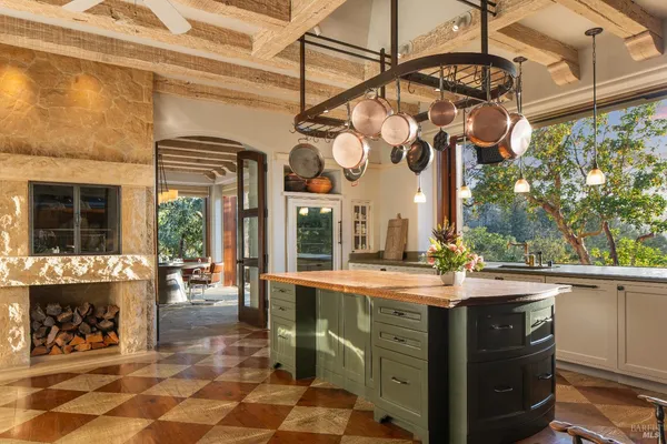 $19,800,000 | 232 North Fork Crystal Springs Road, St. Helena, CA 94574