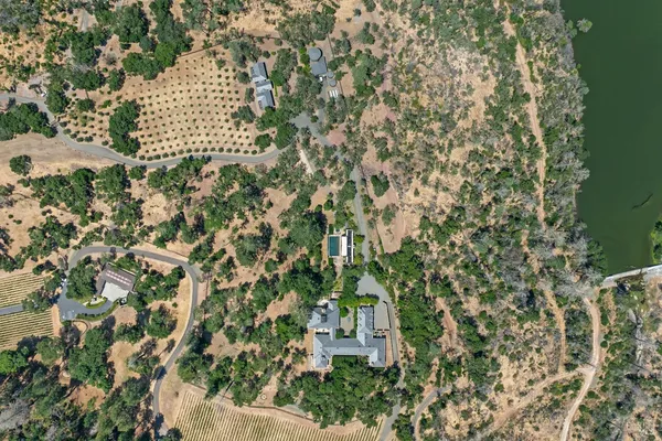 $19,800,000 | 232 North Fork Crystal Springs Road, St. Helena, CA 94574