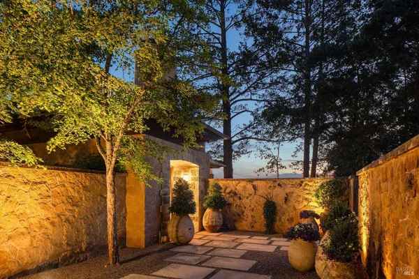 $19,800,000 | 232 North Fork Crystal Springs Road, St. Helena, CA 94574