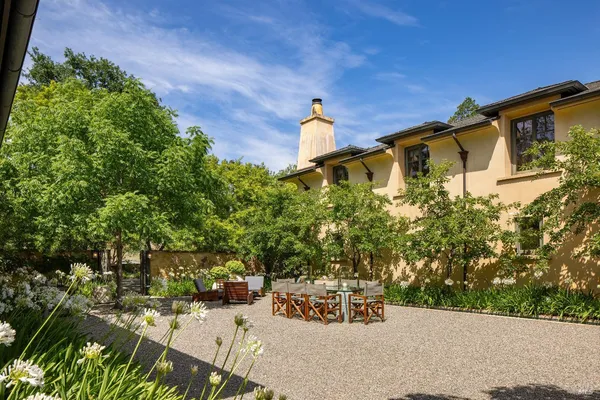 $19,800,000 | 232 North Fork Crystal Springs Road, St. Helena, CA 94574