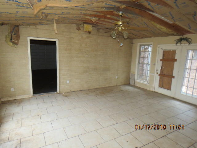 633 McCrary Street Philadelphia, TN 37846 - Photo 14 of 18 IMG_0067
