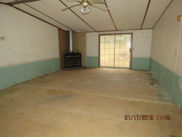 633 McCrary Street Philadelphia, TN 37846 - Photo 3 of 18 IMG_0056