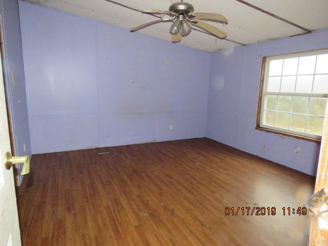 633 McCrary Street Philadelphia, TN 37846 - Photo 4 of 18 IMG_0057