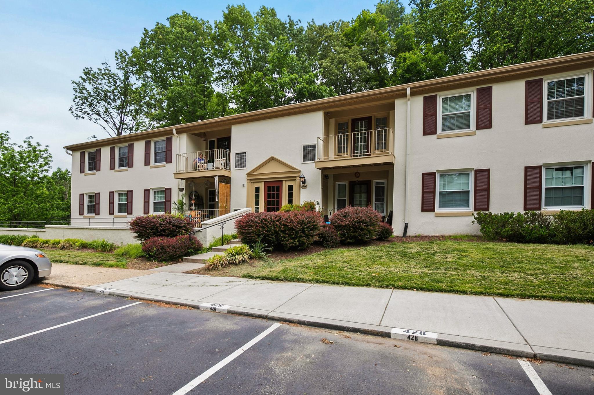 5900 Kingsford Road, Unit 430 Springfield, VA 22152 - Photo 1 of 26