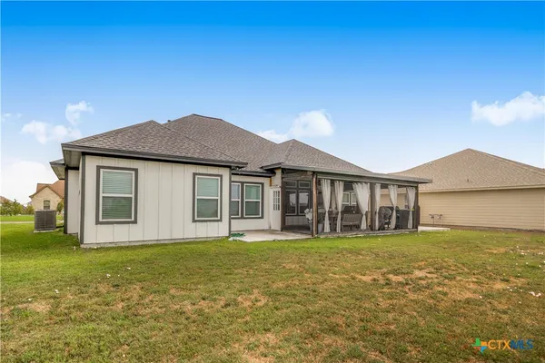 $426,000 | 504 Townhall Lane, Victoria, TX 77904