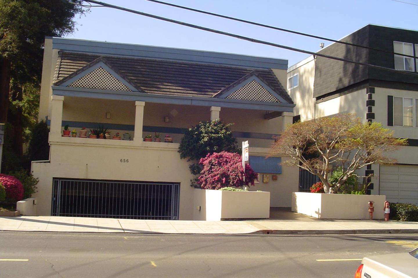656 Cedar Street, Unit 3 San Carlos, CA 94070 - Photo 2 of 2 a house view with a outdoor space