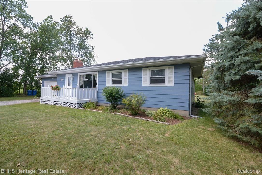 10260 Torrey Road Fenton, MI 48430 - Photo 32 of 36 AUG_857.jpg