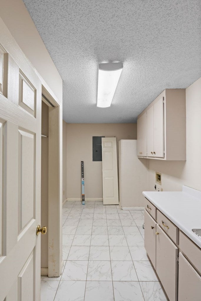 1202 Hillendale Road Valdosta, GA 31602 - Photo 21 of 49 Gallery Image 21
