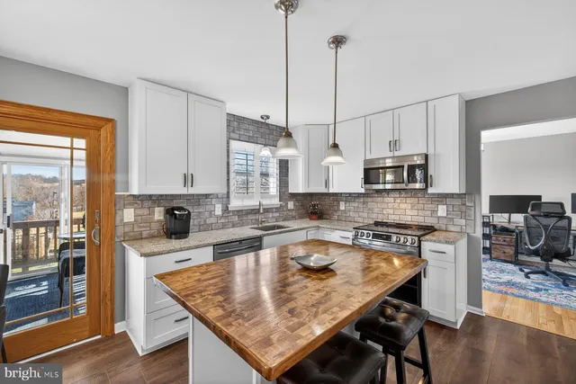 $650,000 | 3329 Yorkshire Court, Adamstown, MD 21710