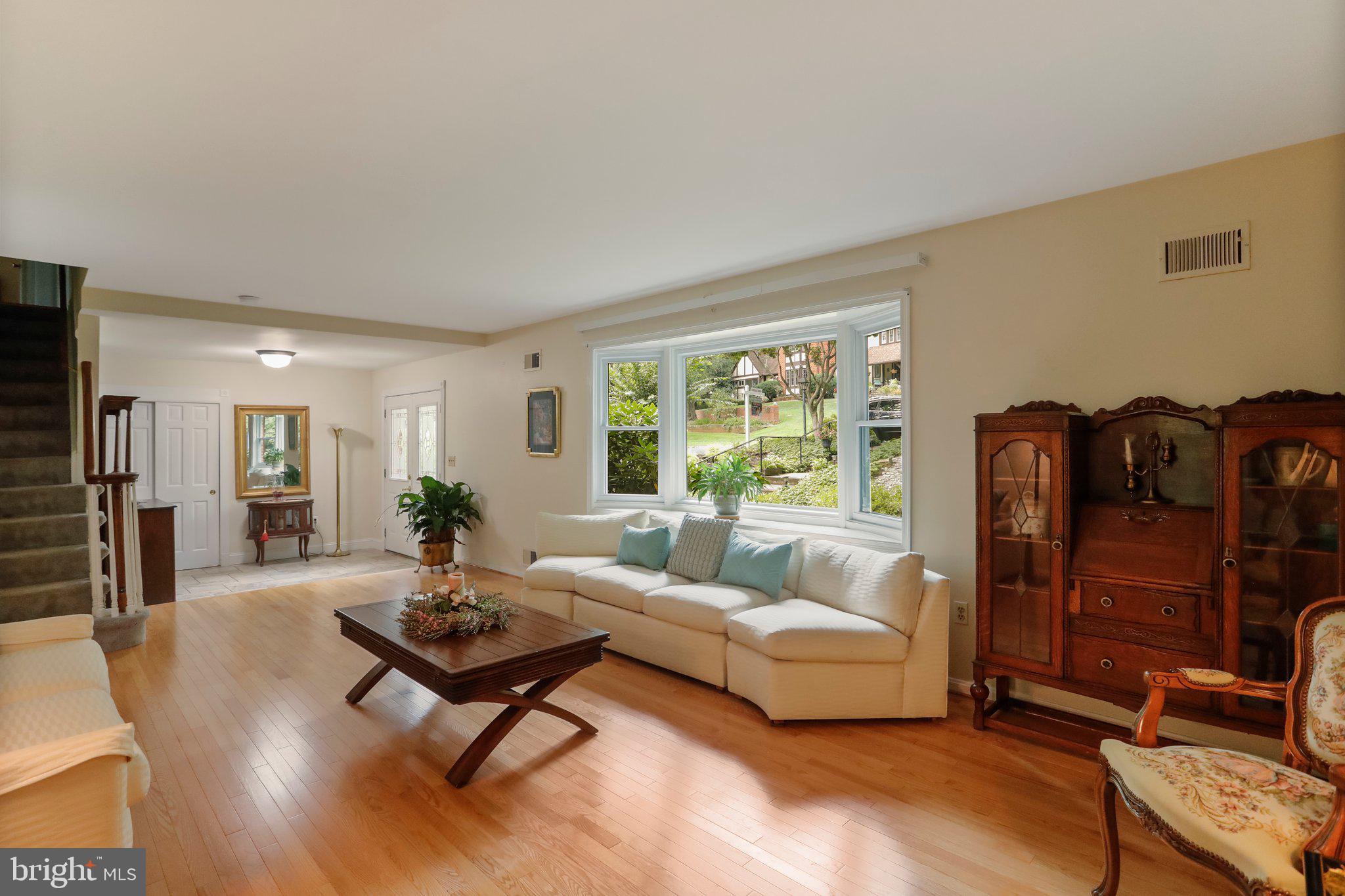 1644 Comanche Road Arnold, MD 21012 - Photo 11 of 61 Family Room