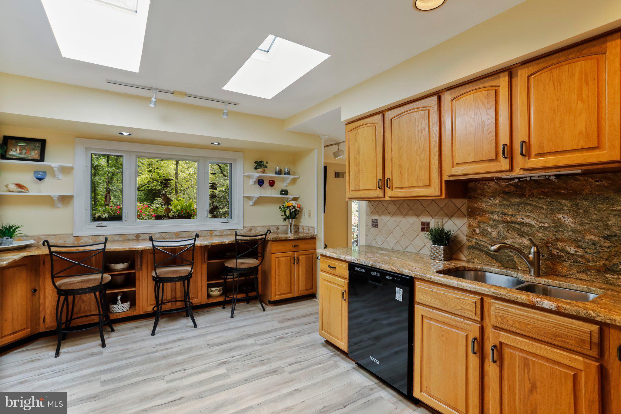 1644 Comanche Road Arnold, MD 21012 - Photo 18 of 61 Kitchen