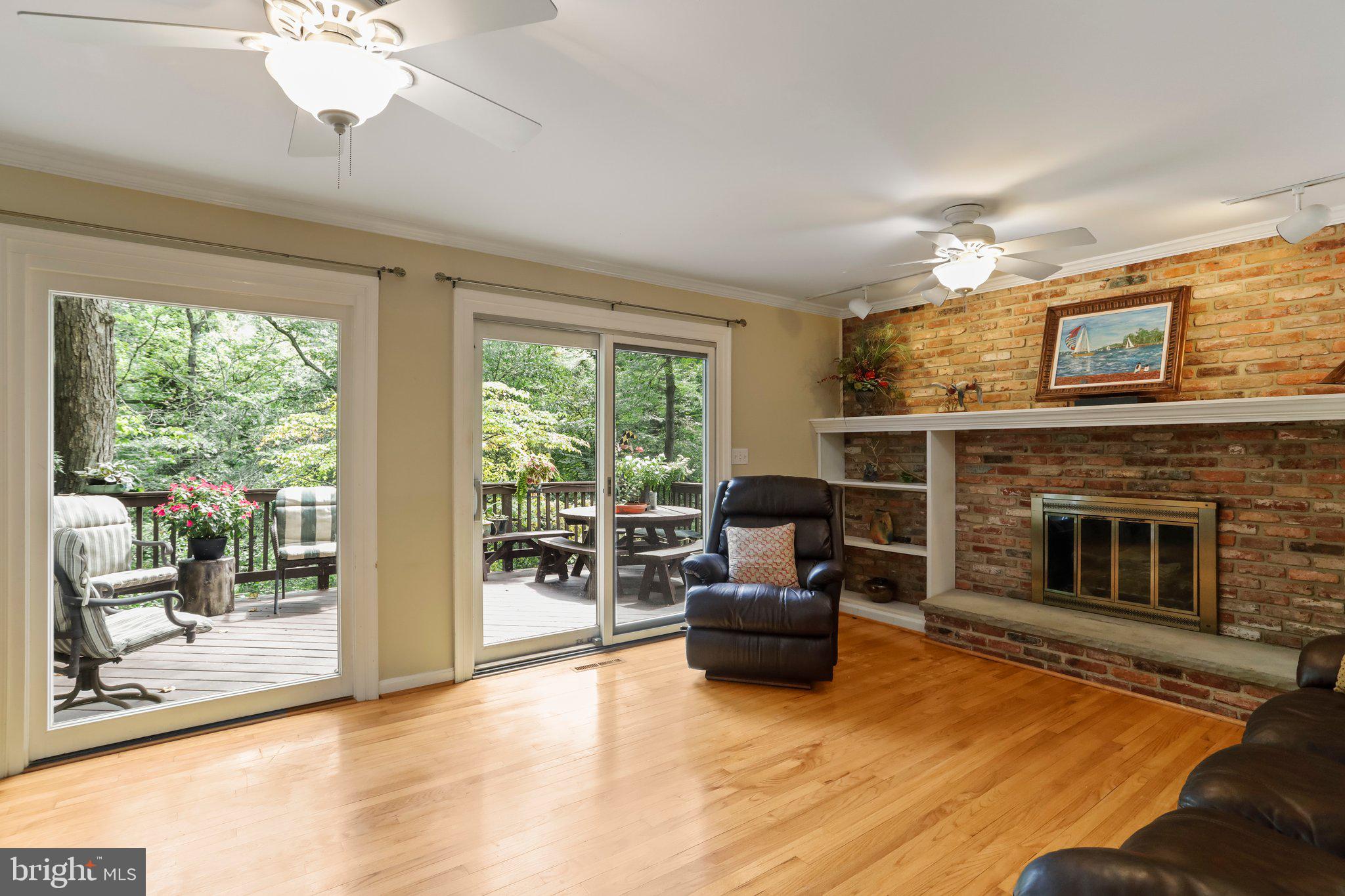 1644 Comanche Road Arnold, MD 21012 - Photo 22 of 61 Living Room