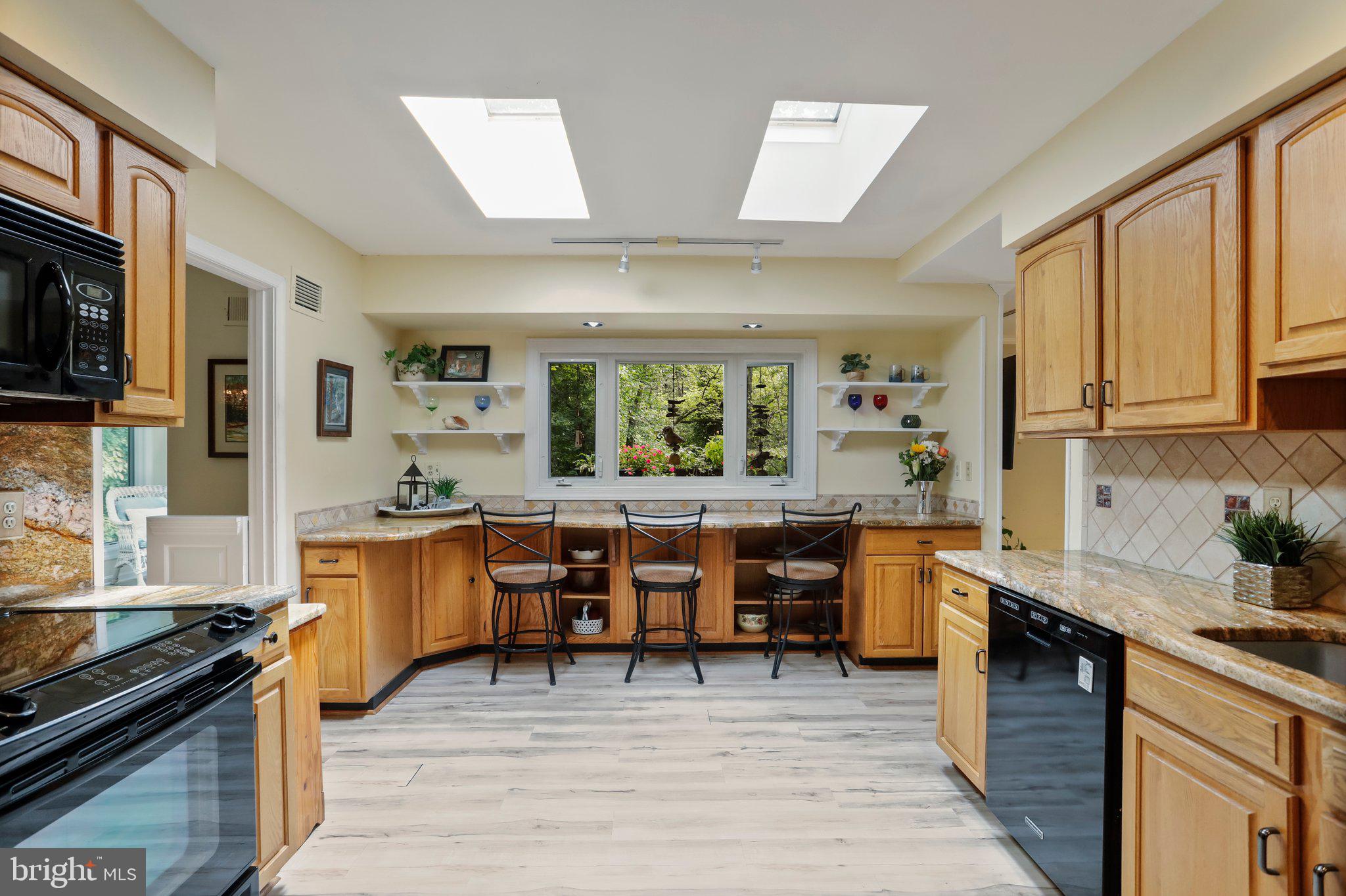 1644 Comanche Road Arnold, MD 21012 - Photo 4 of 61 Kitchen