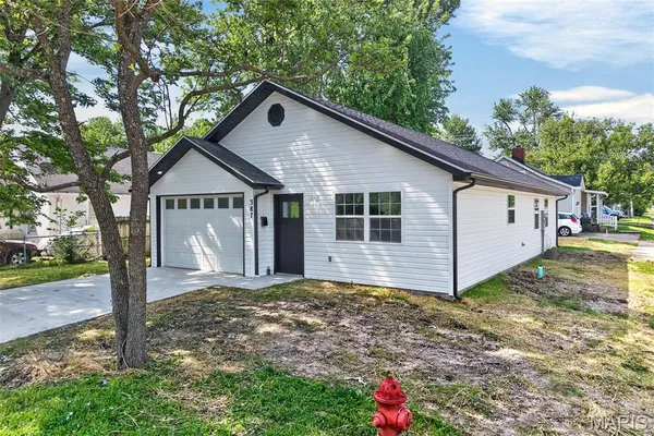 $199,900 | 387 Harrison Street, Lebanon, MO 65536