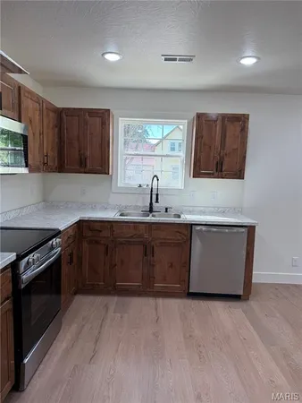 $199,900 | 387 Harrison Street, Lebanon, MO 65536